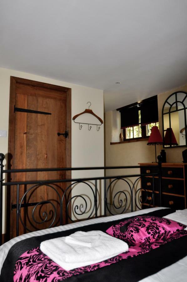 Chez Fins Bois Bed and Breakfast Nere Buitenkant foto